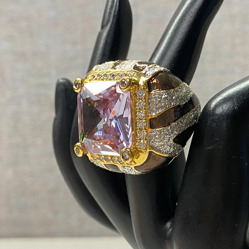 Mens Statement Ring Large Square Pink Gemstone Gold Tone Bold Fashion Ajustable - Picture 3 of 7